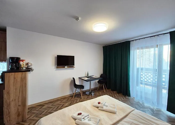 38 I 37 Okrzei 1c * Szklarska Poreba